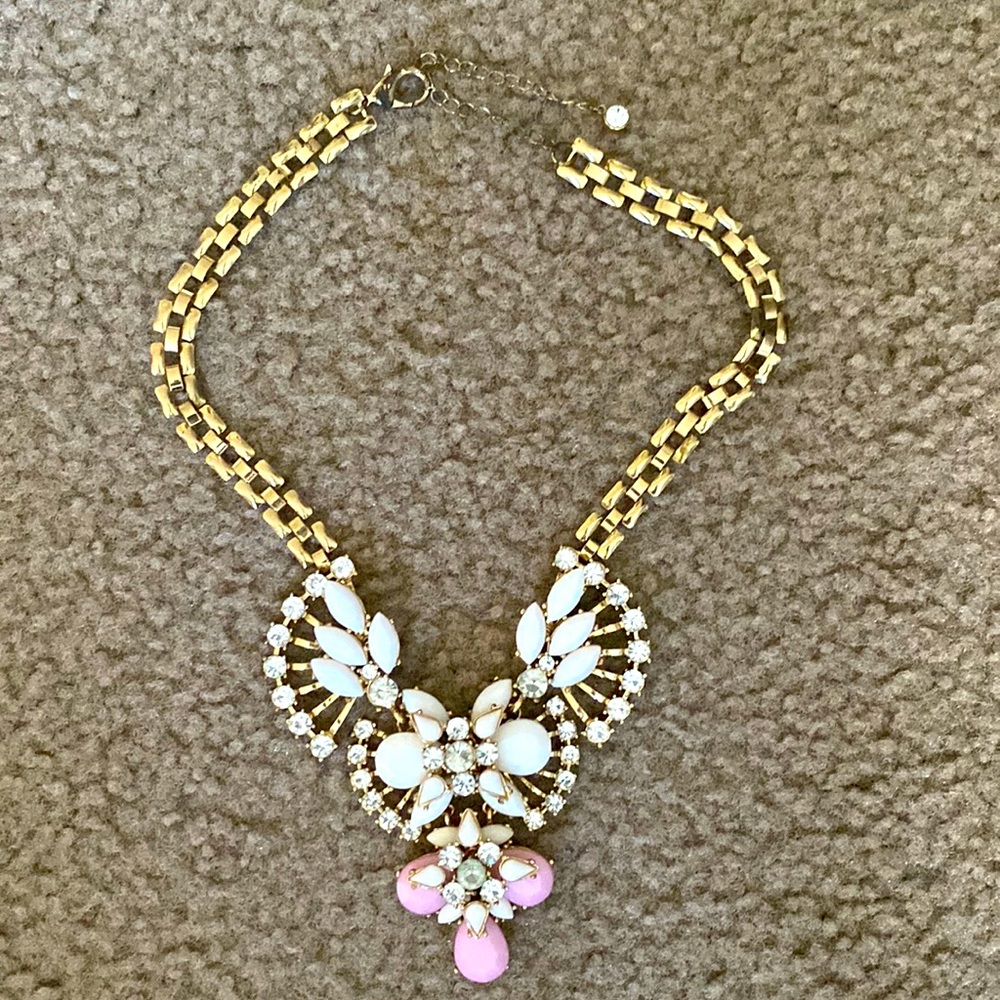 Statement necklace